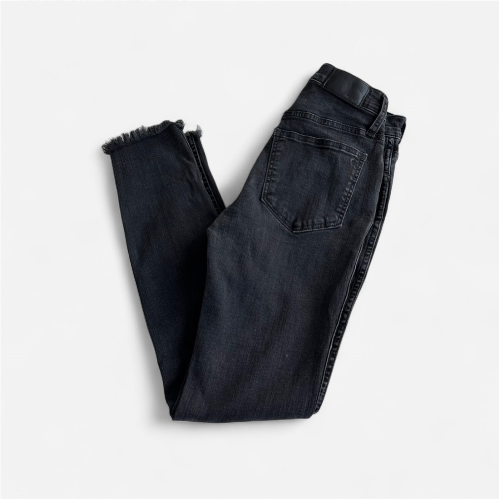 Madewell 10” High Rise Skinny Jeans in Faded Black
